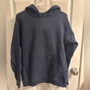 Women’s Lululemon hoody. Navy. Size 10. Used but great condition.